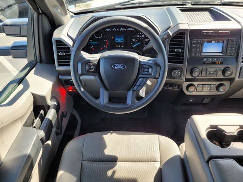 Used 2022 Ford F550 XL image 18