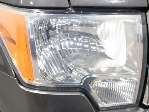 Used 2010 Ford F150 XLT image 7