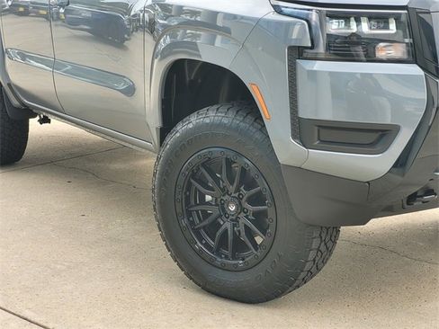 New 2026 Nissan Frontier SV w/ Tow Package image 2