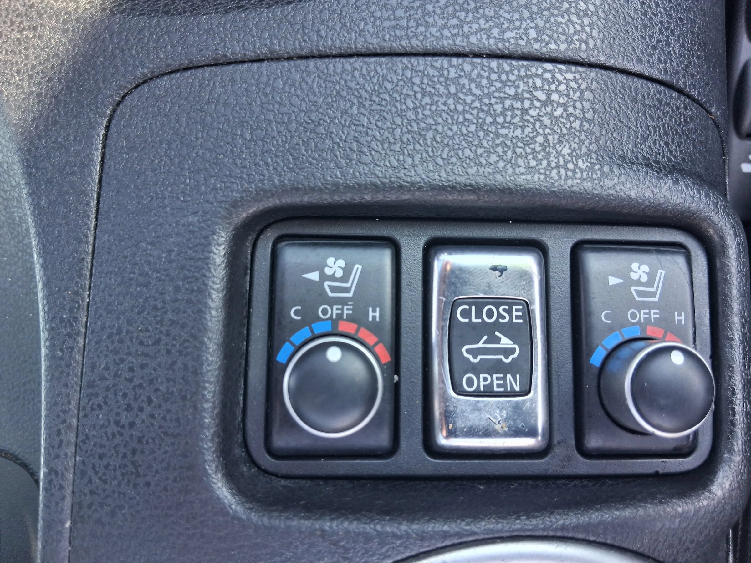 Used 2010 Nissan 370Z Touring w/ Sport Pkg RWD image 19