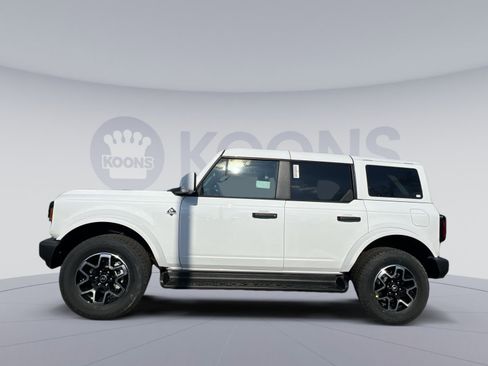 New 2026 Ford Bronco Outer Banks image 2