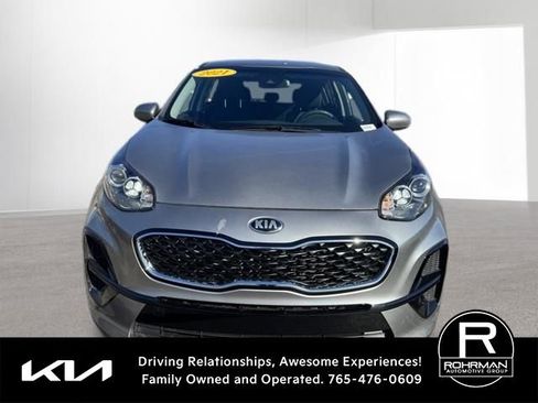 Used 2021 Kia Sportage LX image 2