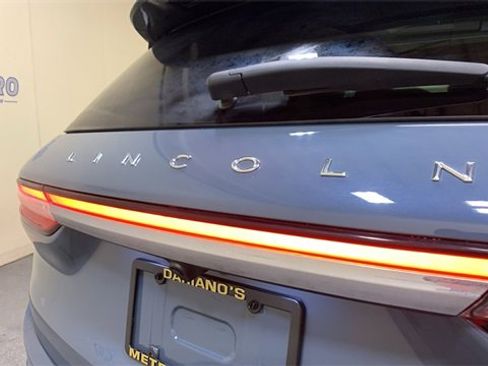 Used 2025 Lincoln Corsair Reserve w/ Equipment Group 202A image 17