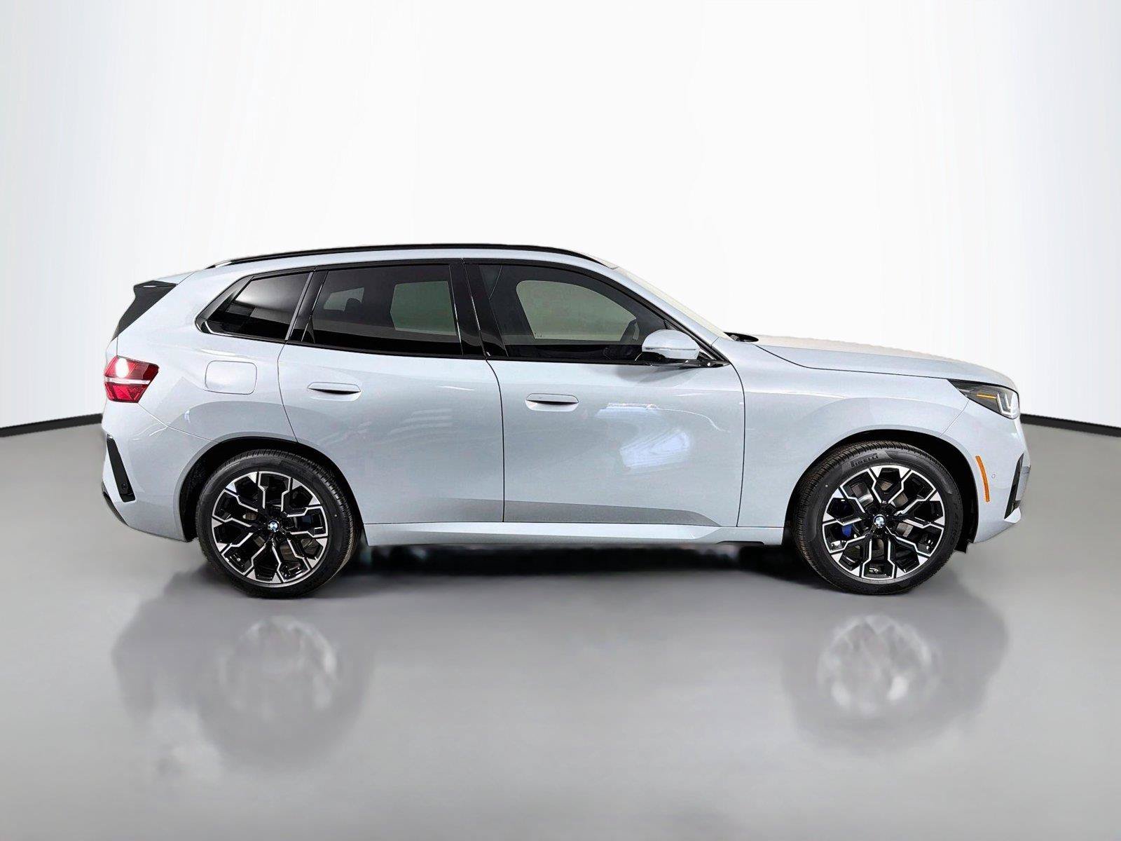 New 2026 BMW X3 xDrive30i w/ Premium Package AWD/4WD image 4