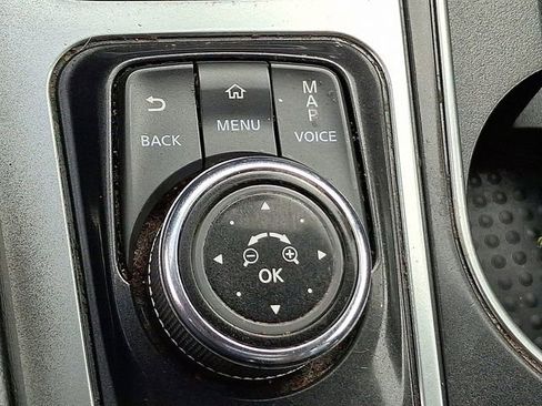 Used 2017 Nissan Maxima Platinum image 25