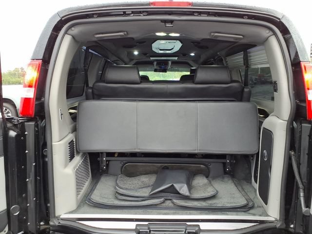 Used 2026 GMC Savana 2500 w/ Driver Convenience Package RWD image 16