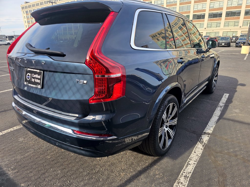 Certified 2025 Volvo XC90 T8 Plus w/ Protection Package Premier AWD/4WD image 28