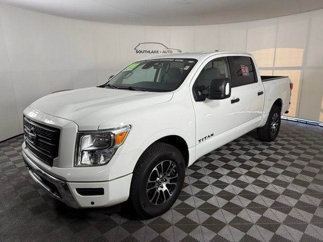 Certified 2023 Nissan Titan SV w/ SV Convenience Package AWD/4WD image 3