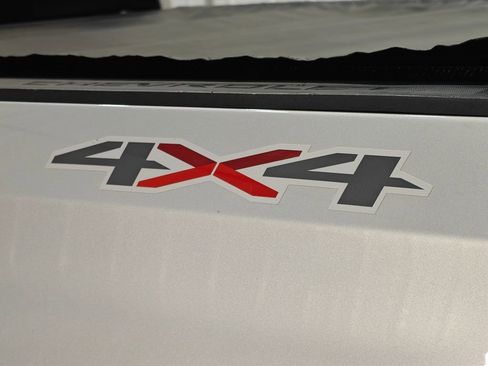 Used 2022 Chevrolet Silverado 1500 Custom image 45