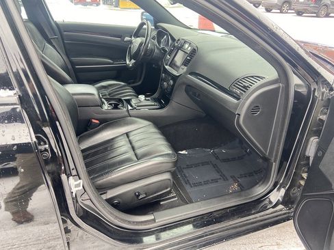 Used 2021 Chrysler 300 S image 10