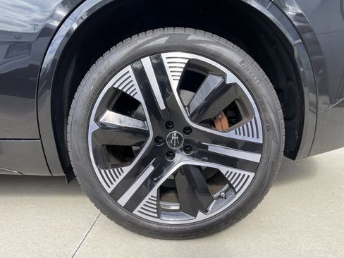 New 2025 Maserati Grecale Folgore image 8