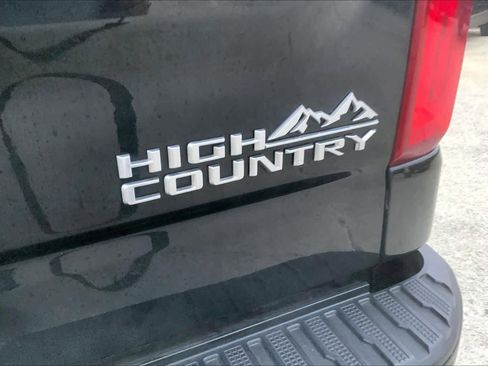Certified 2022 Chevrolet Silverado 1500 High Country w/ Safety Package II image 10