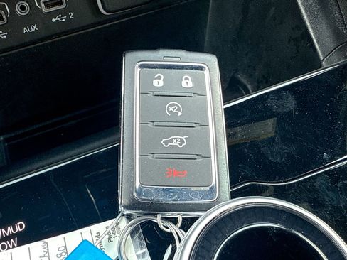 Used 2025 Jeep Grand Cherokee L Limited image 51