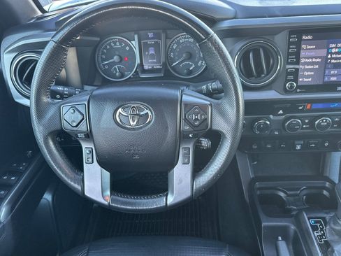 Used 2021 Toyota Tacoma TRD Off-Road image 16