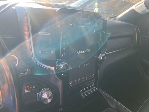 Used 2019 RAM 1500 Limited w/ Body Color Bumper Group image 27