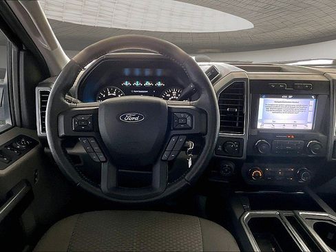 Used 2019 Ford F150 XLT w/ Equipment Group 302A Luxury AWD/4WD image 4