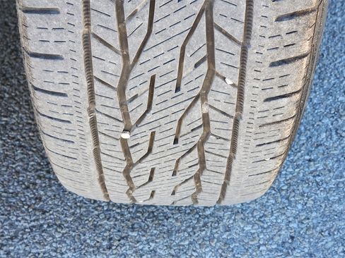 Used 2022 Chevrolet Traverse RS image 11