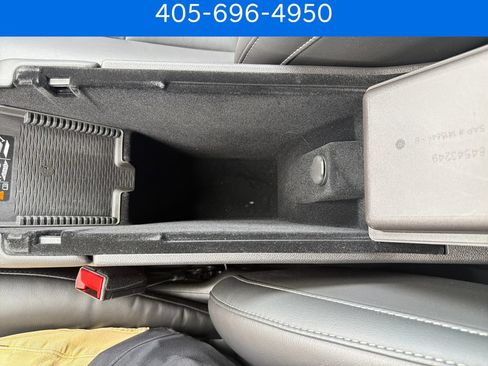 Used 2023 Cadillac XT4 Premium Luxury w/ Technology Package FWD image 33