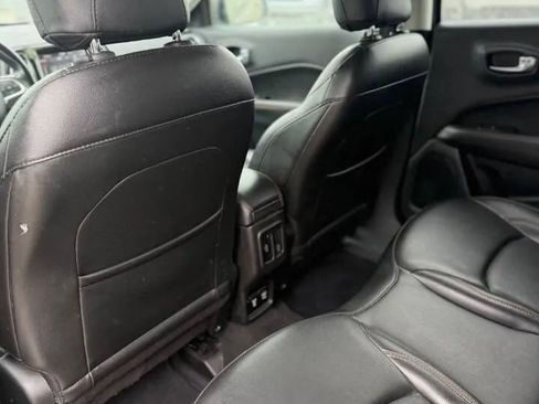 Used 2020 Jeep Compass Limited AWD/4WD image 16