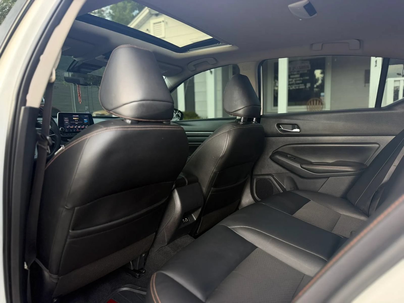 Used 2020 Nissan Altima 2.5 SR w/ Premium Package AWD/4WD image 11
