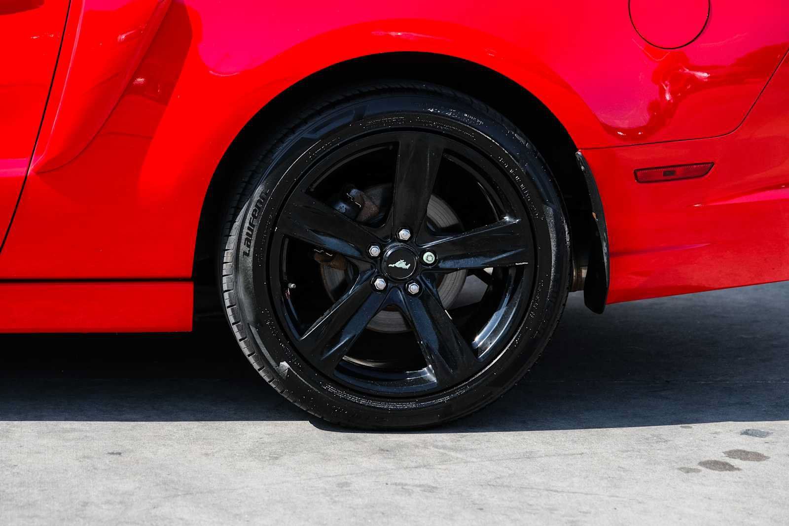Used 2014 Ford Mustang GT Premium w/ Electronics Package RWD image 20