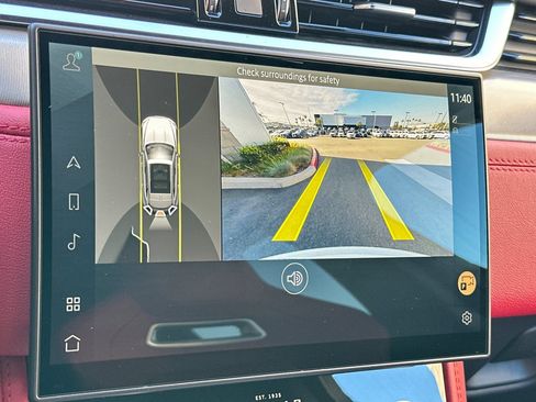 Used 2025 Jaguar F-PACE R-Dynamic S image 23