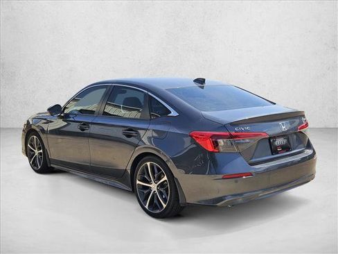 Used 2024 Honda Civic Touring image 5