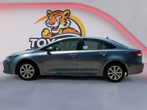 Used 2026 Toyota Corolla LE FWD image 8