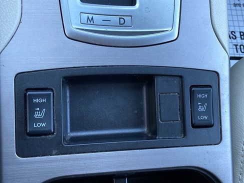 Used 2012 Subaru Outback 2.5i Limited image 20