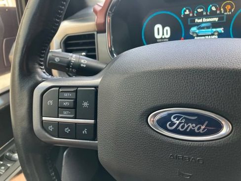 Used 2023 Ford F150 Lariat AWD/4WD image 27