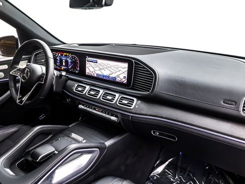 Used 2024 Mercedes-Benz GLE 450 4MATIC image 17