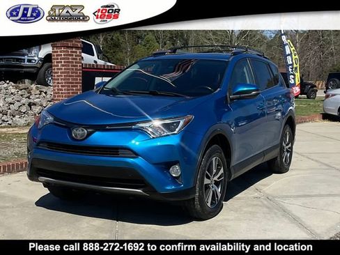 Used 2018 Toyota RAV4 XLE image 3