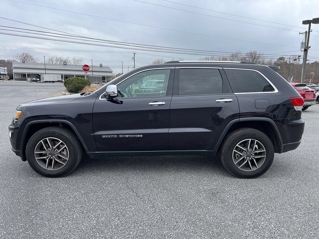 Used 2021 Jeep Grand Cherokee Limited AWD/4WD image 2