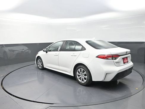 Used 2024 Toyota Corolla LE FWD image 50