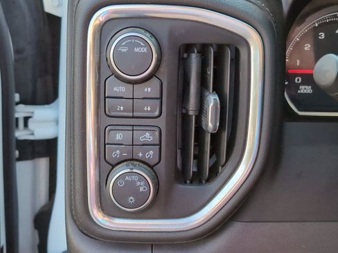 Used 2021 Chevrolet Silverado 1500 LT Trail Boss w/ Bed Protection Package AWD/4WD image 29