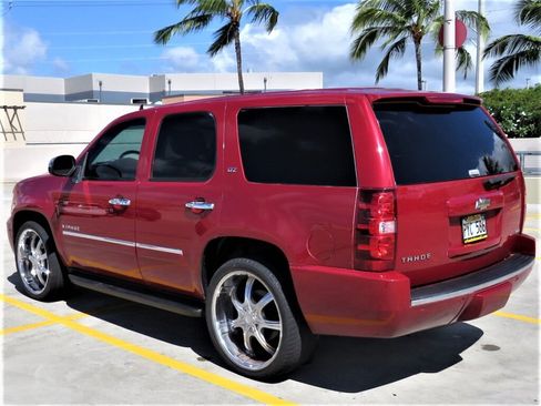 Used 2009 Chevrolet Tahoe LTZ RWD image 3