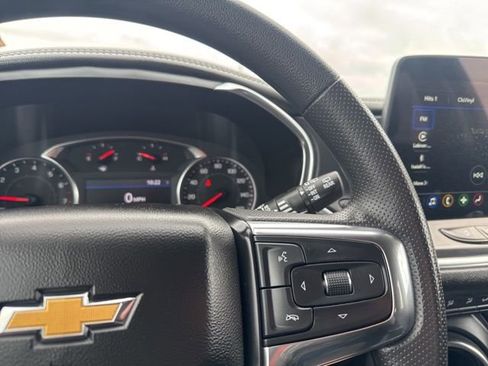 Used 2025 Chevrolet Blazer LT AWD/4WD image 13