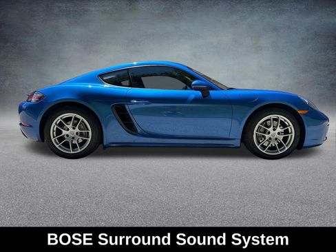 Used 2017 Porsche 718 Cayman RWD image 6