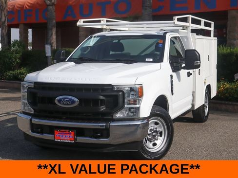 Used 2022 Ford F350 XL w/ Power Equipment Group RWD image 4