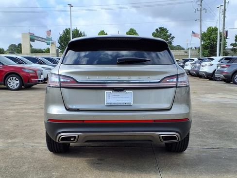 Certified 2023 Lincoln Nautilus Reserve w/ Luxury Package AWD/4WD image 22