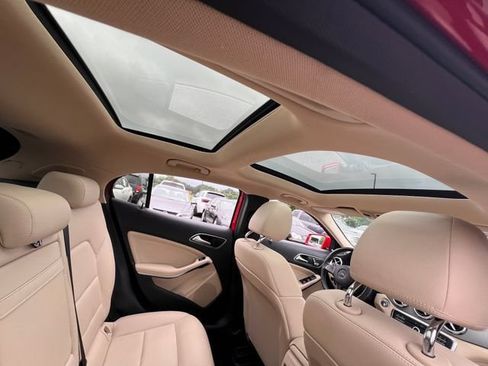 Used 2019 Mercedes-Benz GLA 250 4MATIC image 31
