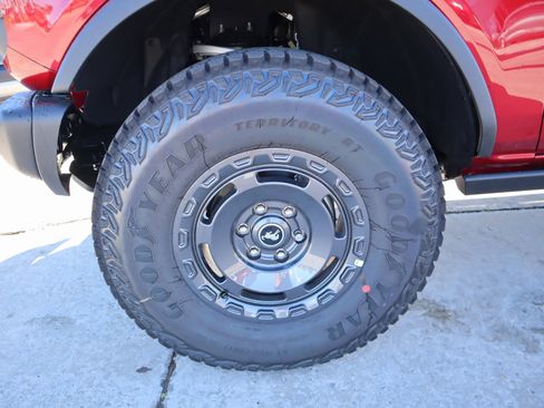 New 2025 Ford Bronco Big Bend w/ Black Diamond Package image 18