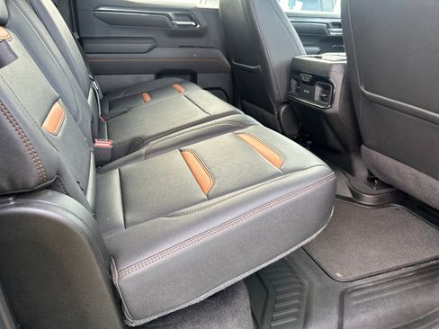 Used 2022 GMC Sierra 1500 AT4 w/ AT4 Premium Package image 18