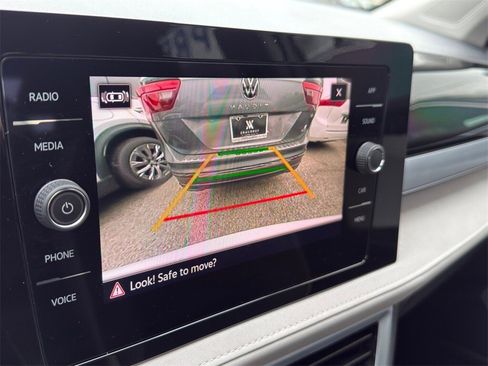 New 2025 Volkswagen Taos SE image 13