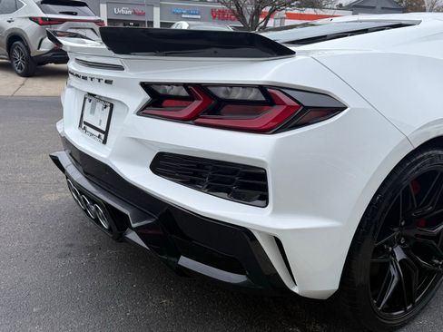 Used 2024 Chevrolet Corvette Z06 image 13