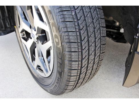 Certified 2024 Subaru Forester Premium image 33