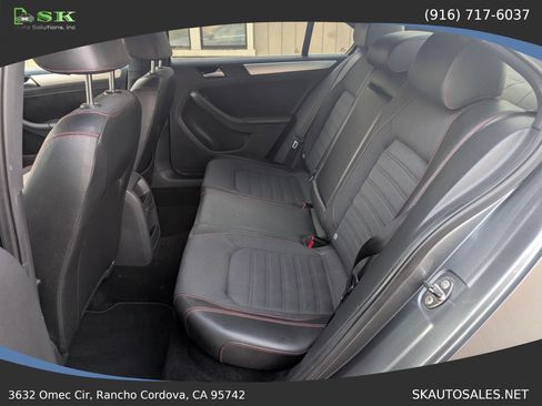 Used 2014 Volkswagen Jetta GLI FWD image 23