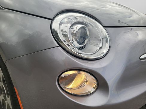 Used 2019 FIAT 500 e image 42