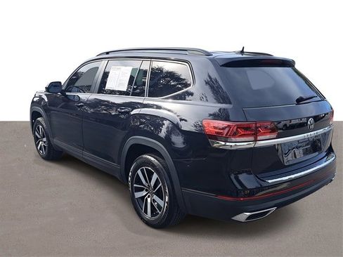 Used 2022 Volkswagen Atlas SE image 3