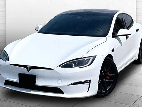 Used 2023 Tesla Model S Plaid image 10